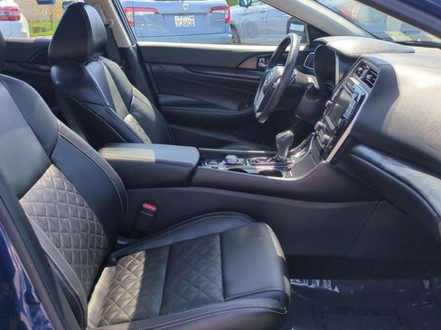 Certified 2022 Nissan Maxima Platinum w/ Sport Mat Group FWD image 26