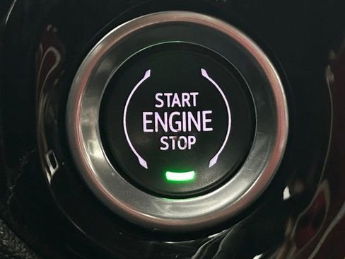 Used 2024 GMC Sierra 2500 SLE w/ SLE Convenience Package image 3