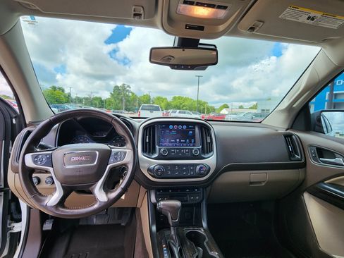 Used 2017 GMC Canyon SLT w/ Driver Alert Package AWD/4WD image 22