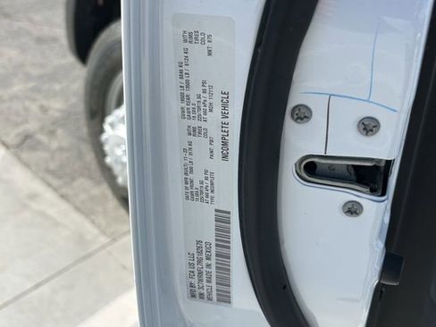 New 2024 RAM 5500 Tradesman w/ Chrome Appearance Group image 2