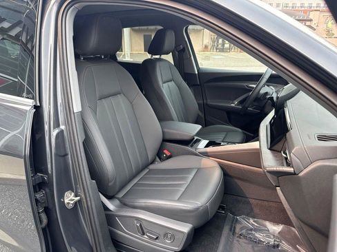 Certified 2025 Audi Q5 Premium w/ Convenience Package AWD/4WD image 29