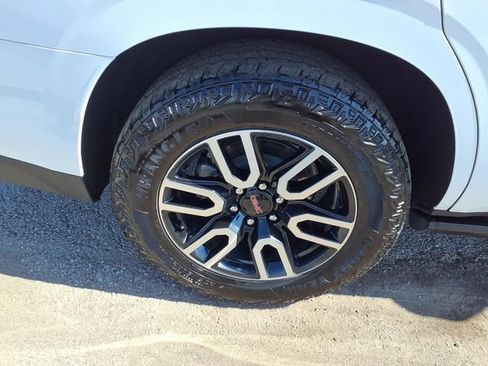 Used 2023 GMC Yukon AT4 w/ AT4 Premium Plus Package AWD/4WD image 58