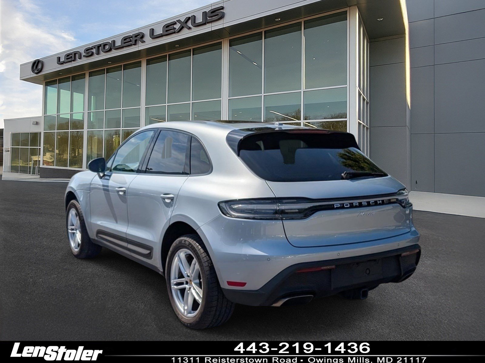 Used 2024 Porsche Macan AWD/4WD image 5