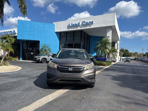 Used 2016 Honda CR-V SE image 2