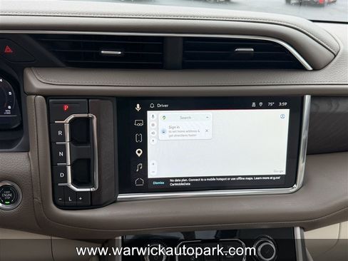 Used 2023 GMC Yukon XL Denali AWD/4WD image 9
