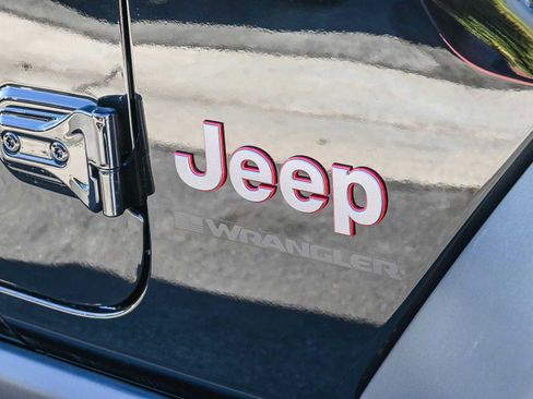 New 2026 Jeep Wrangler Unlimited Rubicon w/ Safety Group image 11