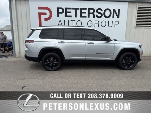 Used 2024 Jeep Grand Cherokee L Laredo AWD/4WD image 3