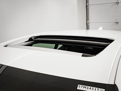 Certified 2025 Lexus ES 300h Ultra Luxury w/ Accessory Package (Z1) image 14