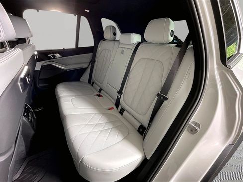 Certified 2026 BMW X5 xDrive40i AWD/4WD image 24