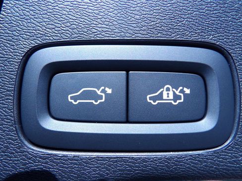 New 2026 Volvo XC60 B5 Core w/ Climate Package image 26