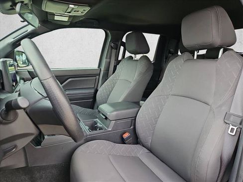 Used 2025 Toyota Tacoma SR AWD/4WD image 15
