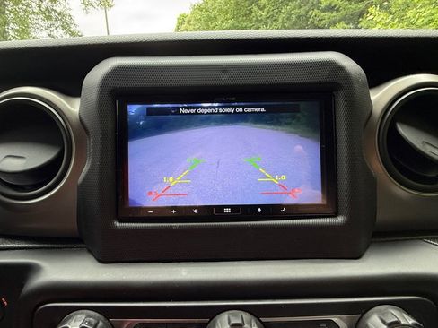 Used 2020 Jeep Wrangler Unlimited Sport S AWD/4WD image 20