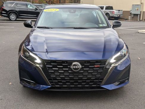 Used 2024 Nissan Altima 2.5 SR w/ SR Premium Package image 2