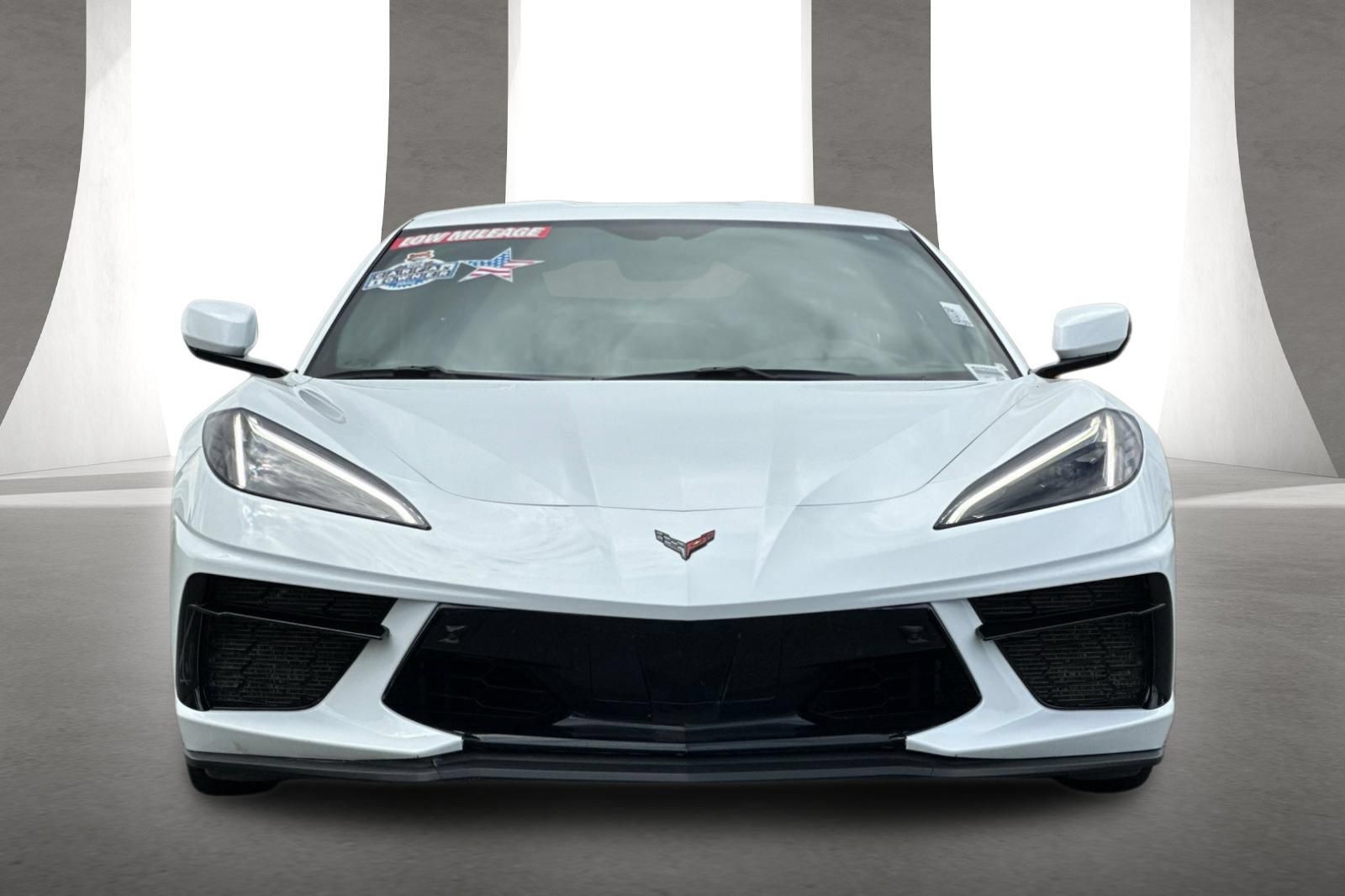 Used 2022 Chevrolet Corvette Stingray Premium Cpe w/ Z51 Performance Package RWD image 9