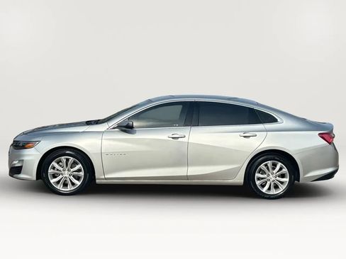 Used 2021 Chevrolet Malibu LT image 2