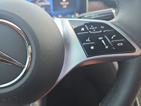 Used 2023 Mercedes-Benz C 300 Sedan image 18