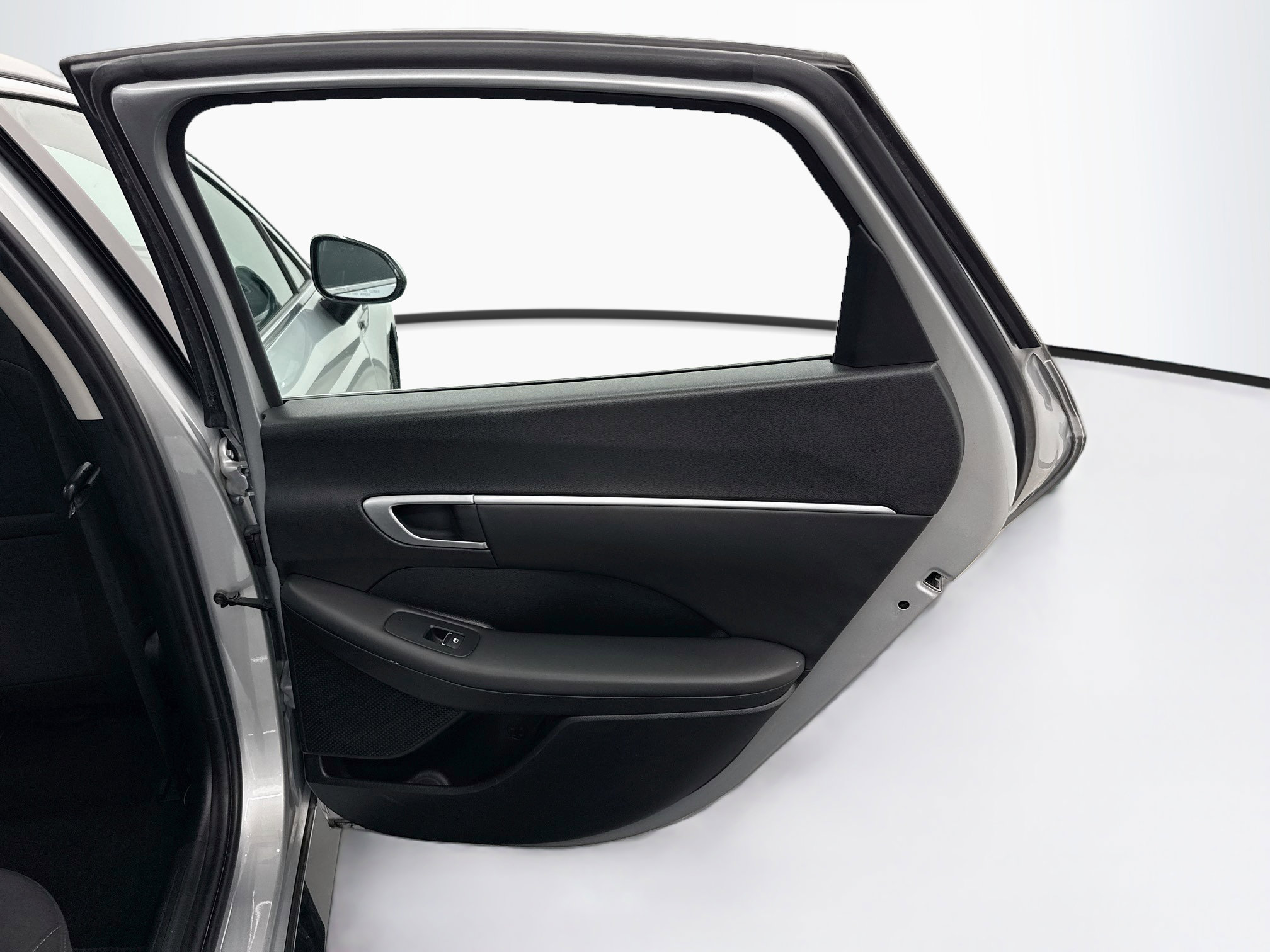 Used 2024 Hyundai Sonata SEL FWD image 30