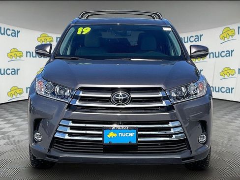 Used 2019 Toyota Highlander Limited Platinum AWD/4WD image 2