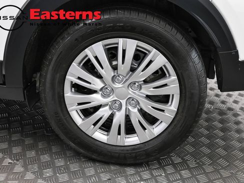Used 2023 Nissan Kicks S FWD image 32