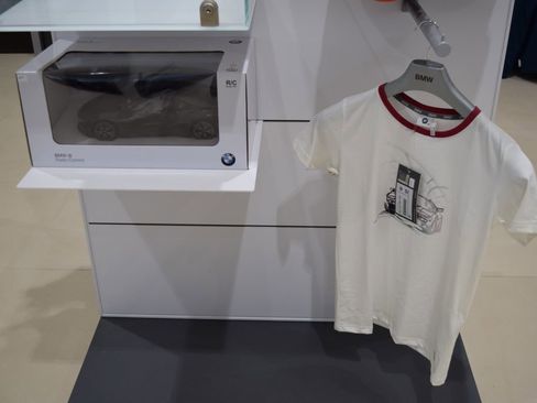 Used 2018 BMW 320i xDrive Sedan w/ Convenience Package image 38