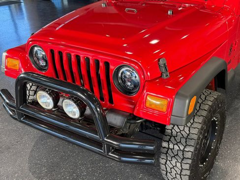 Used 2004 Jeep Wrangler X w/ Convenience Group AWD/4WD image 5