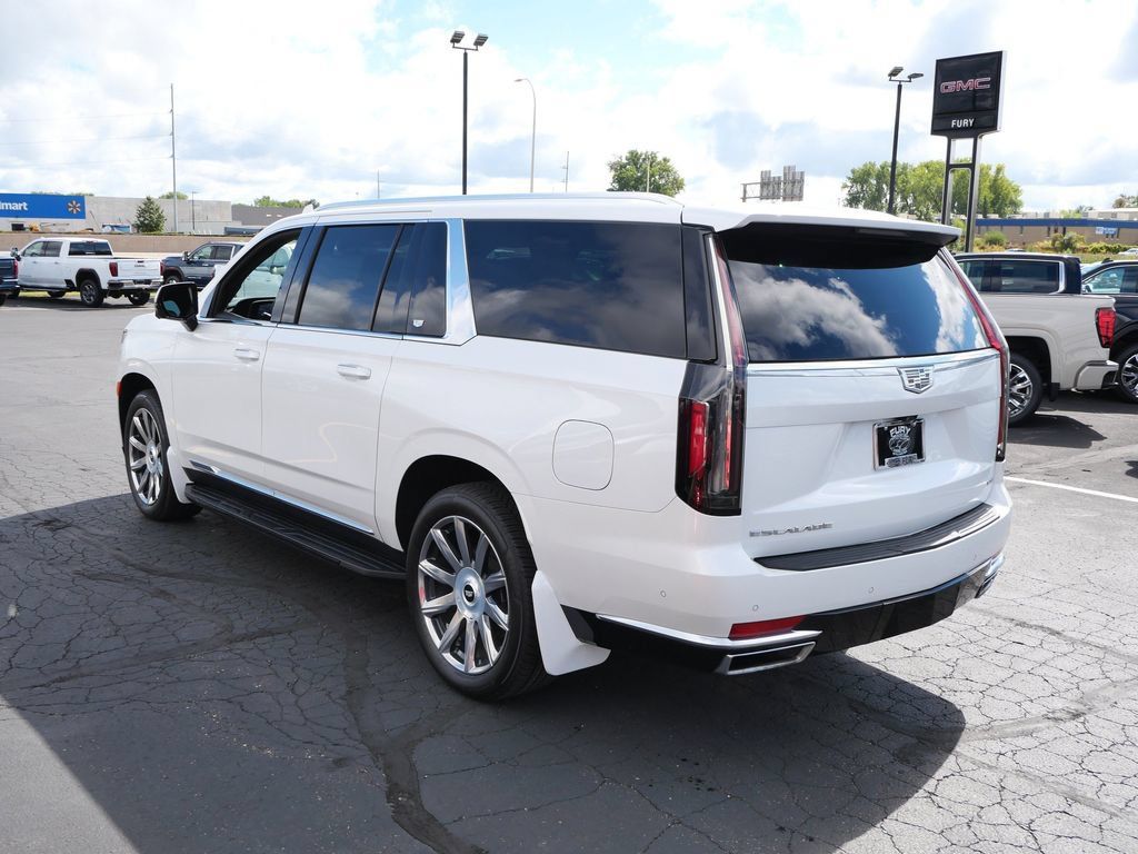 Used 2023 Cadillac Escalade ESV Premium Luxury Platinum AWD/4WD image 6