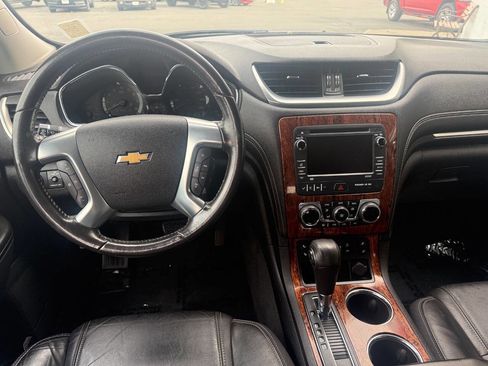 Used 2013 Chevrolet Traverse LT AWD/4WD image 9