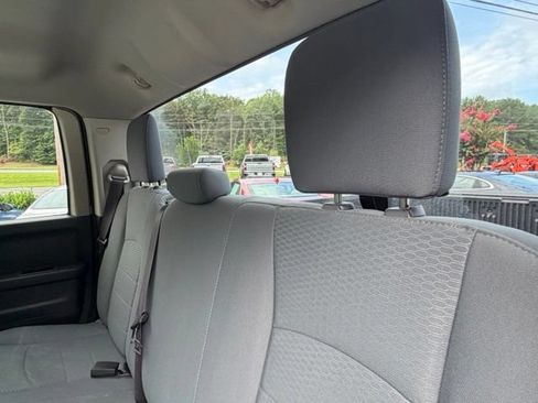 Used 2019 RAM 1500 Express AWD/4WD image 15