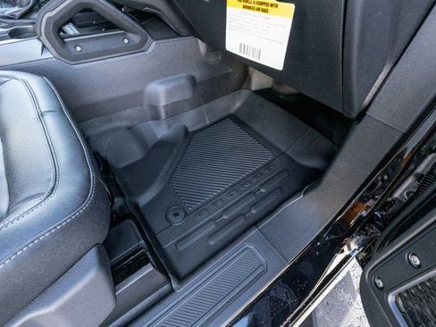 New 2025 Ford Bronco Badlands image 26