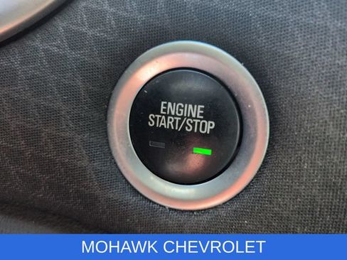 Used 2022 Chevrolet Malibu LT FWD image 17