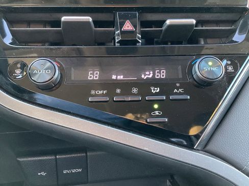 Used 2024 Toyota Camry LE image 17