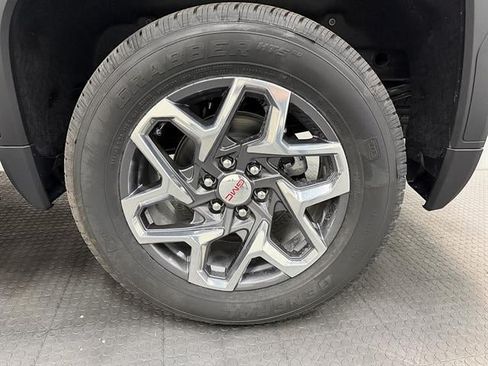 New 2026 GMC Sierra 1500 SLT w/ SLT Premium Package AWD/4WD image 10