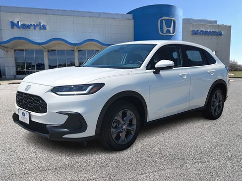 New 2027 Honda HR-V LX image 2