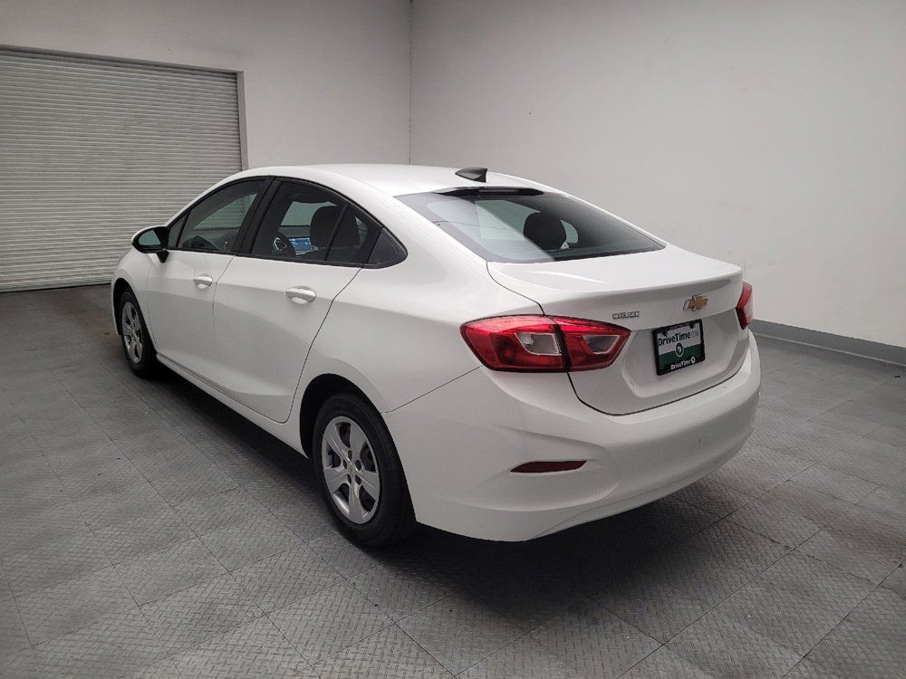 Used 2018 Chevrolet Cruze LS FWD image 5