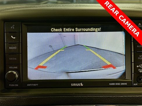 Used 2012 Chrysler Town & Country Touring image 14