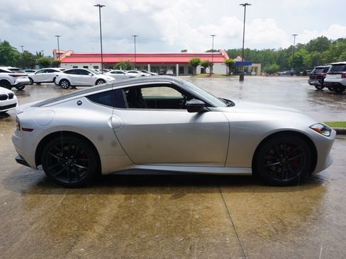 Used 2025 Nissan Z Performance w/ Floor Mat Package RWD image 19
