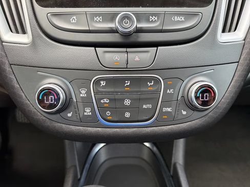 Used 2023 Chevrolet Malibu LT FWD image 14