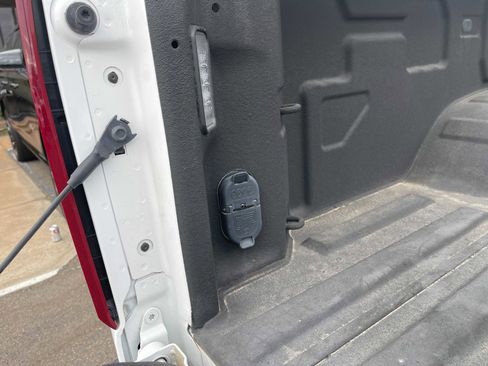 Used 2022 Chevrolet Silverado 3500 LT w/ Convenience Package image 17