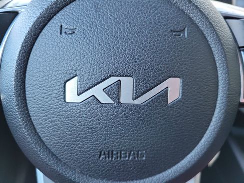 Used 2023 Kia Forte LXS FWD image 21