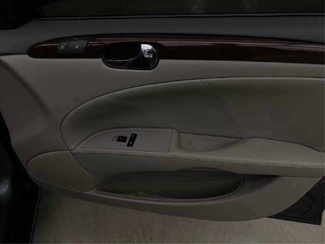 Used 2011 Buick Lucerne CXL FWD image 26