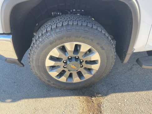 New 2026 Chevrolet Silverado 2500 LT w/ All Star Edition image 9