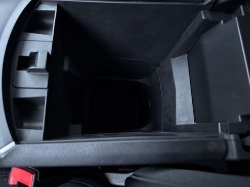 Certified 2022 Ford Edge SE w/ Black Appearance Package image 26