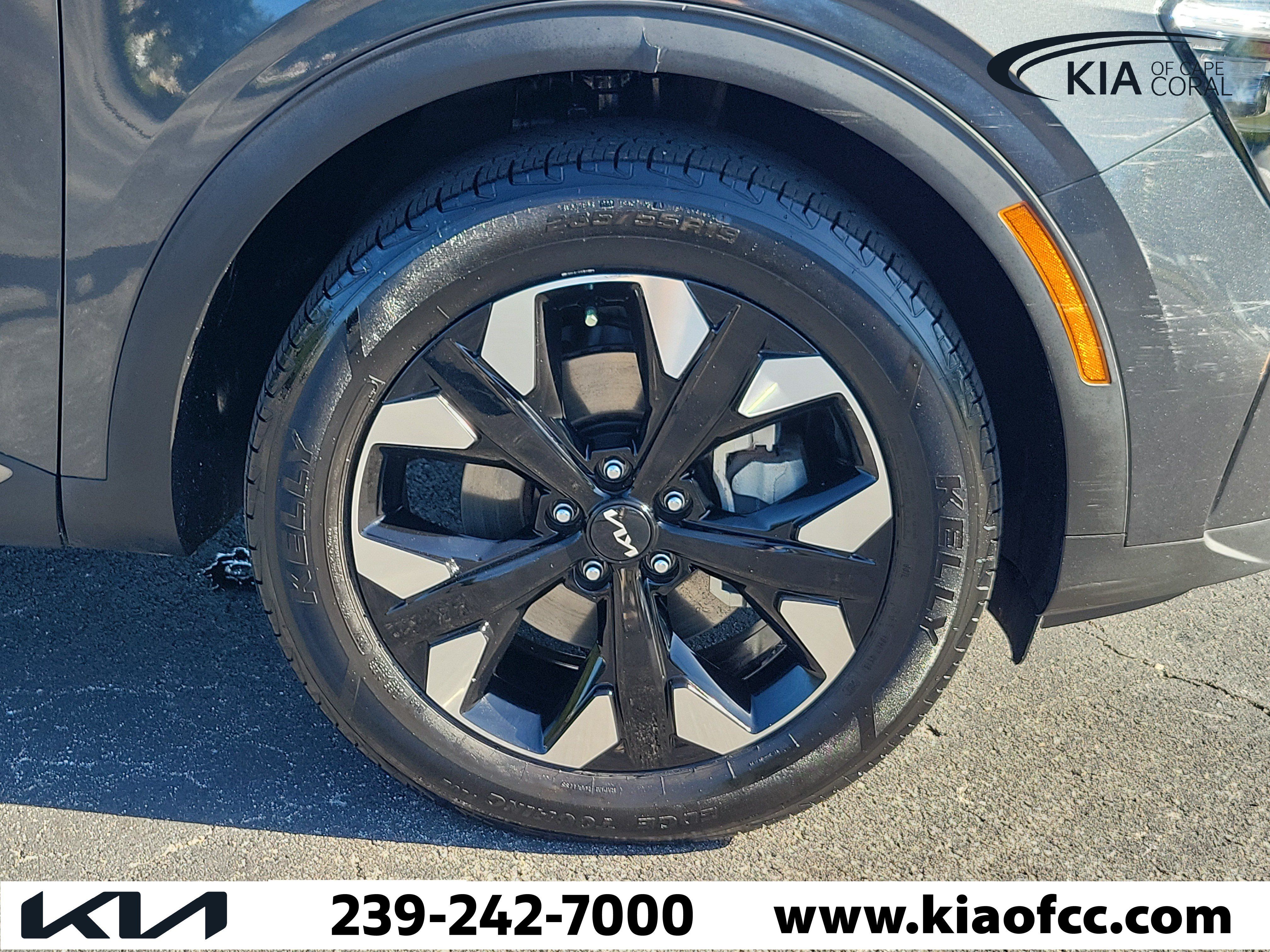 Used 2023 Kia Sportage X-Line w/ X-Line Premium Package AWD/4WD image 7