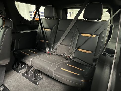 Used 2023 GMC Yukon XL AT4 w/ AT4 Premium Package AWD/4WD image 24