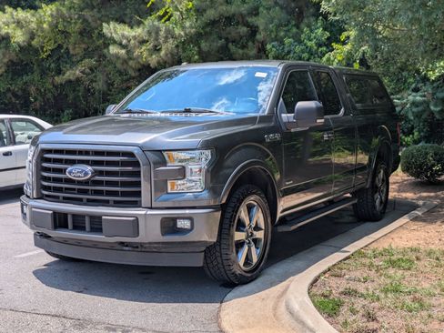 Used 2017 Ford F150 XLT w/ Equipment Group 301A Mid AWD/4WD image 6