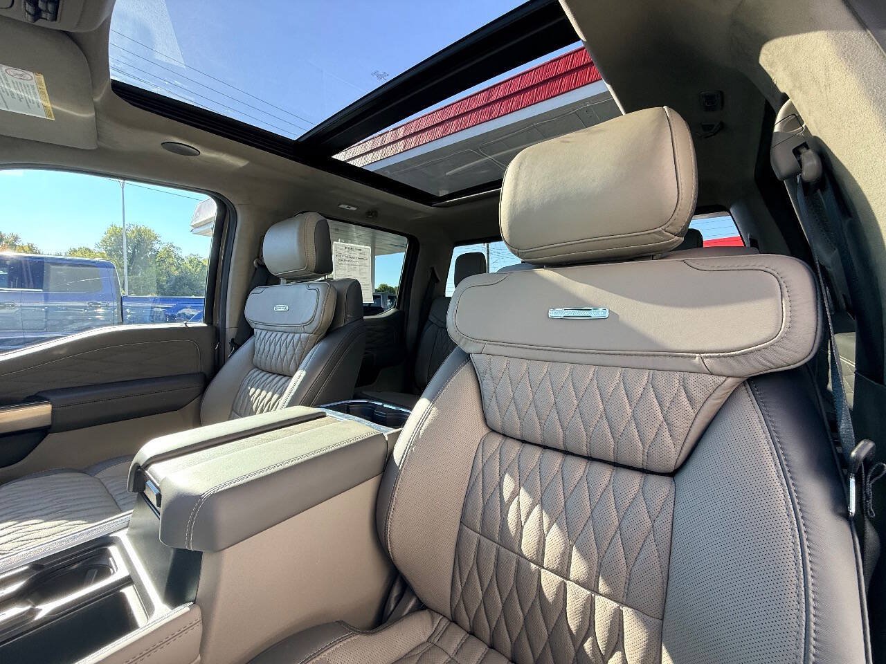 Used 2027 Ford F450 Platinum w/ Platinum Plus Package AWD/4WD image 35