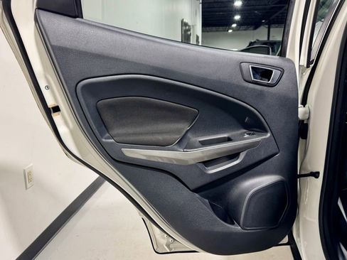 Used 2018 Ford EcoSport SE image 22