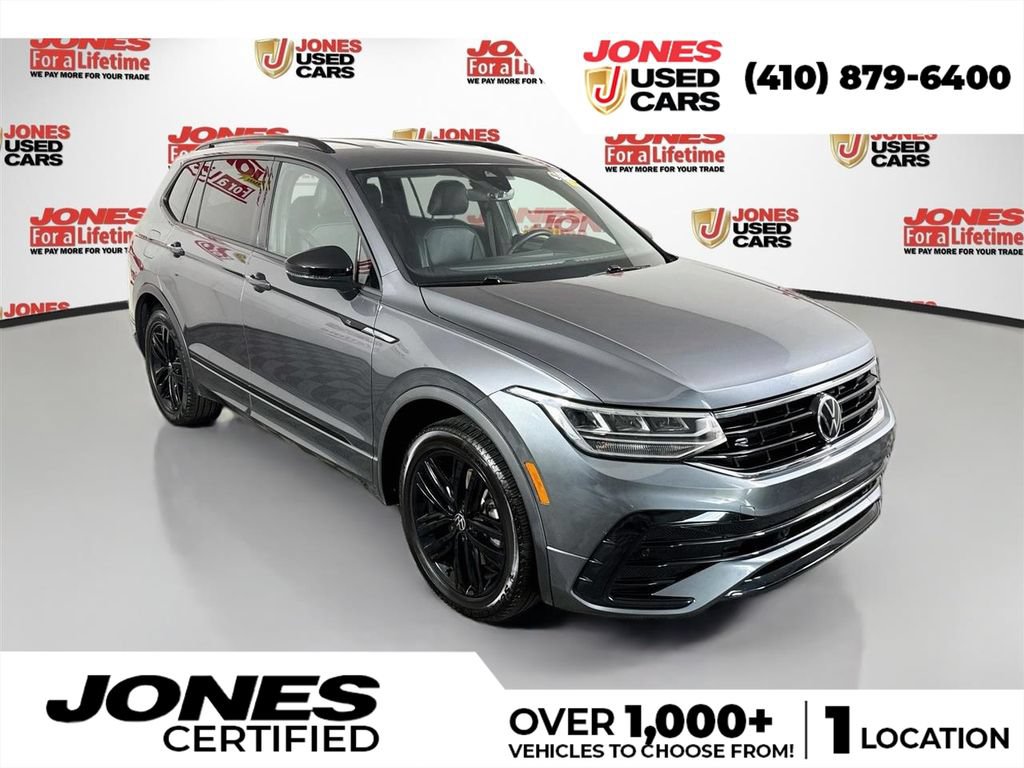Used 2022 Volkswagen Tiguan SE R-Line FWD image 1