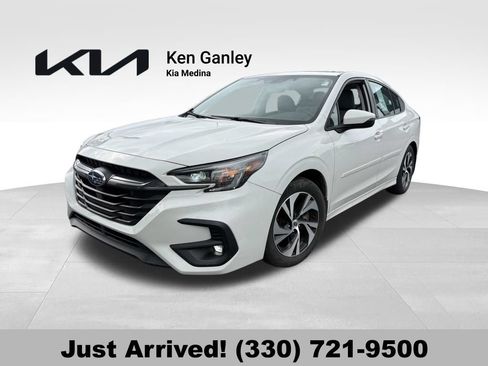 Used 2024 Subaru Legacy Premium AWD/4WD image 1
