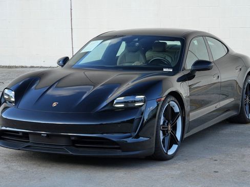 Used 2022 Porsche Taycan RWD image 49